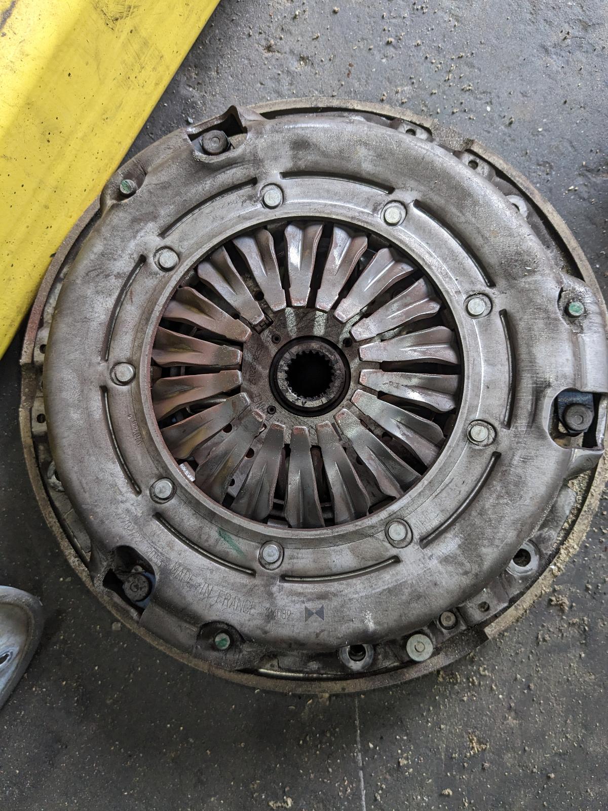View Auto part Flywheel/Flexplate Renault Trafic 2012