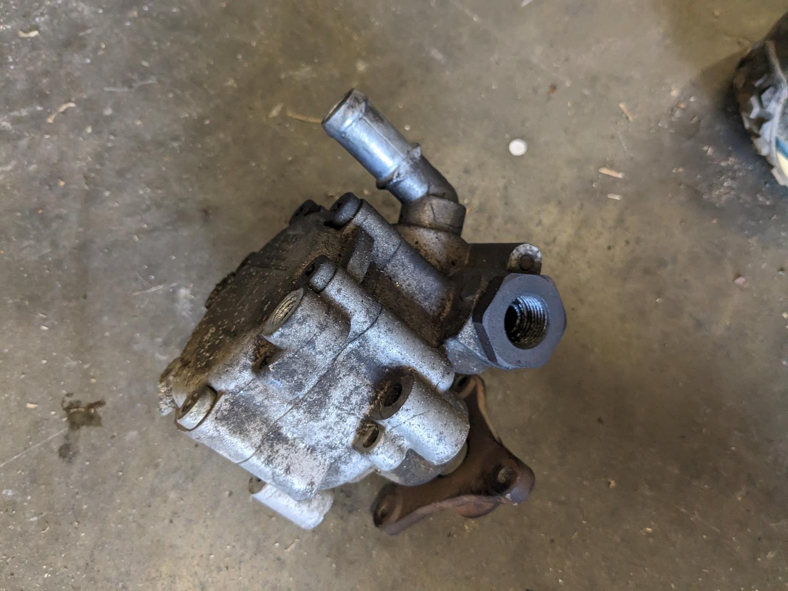 2013 Renault Trafic Steering Pump View Auto part Steering Pump Renault Trafic 2013