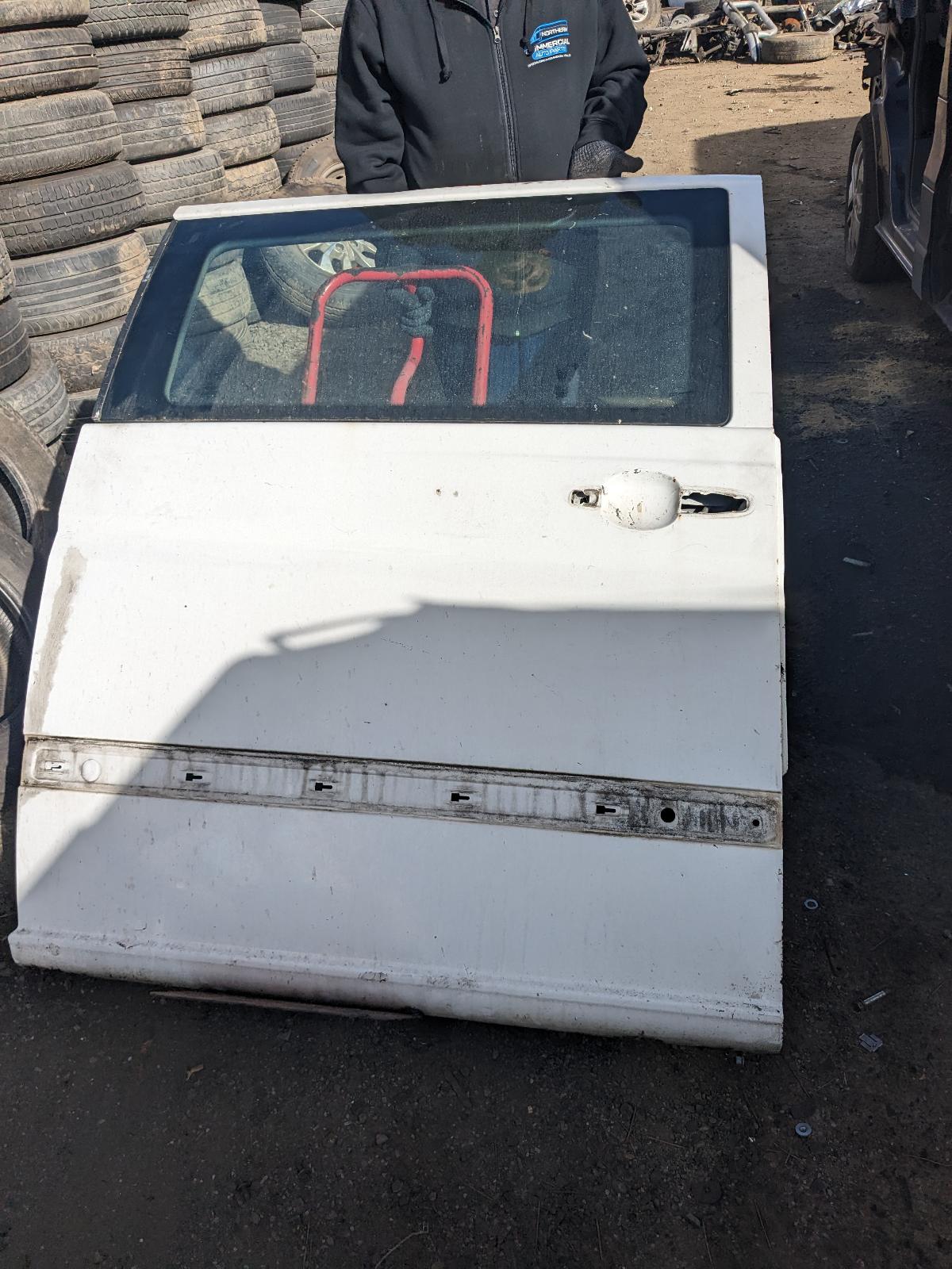 View Auto part Right Rear Door Sliding Mercedes Vito 2001