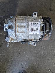 View Auto part A/C Compressor Renault Trafic 2021