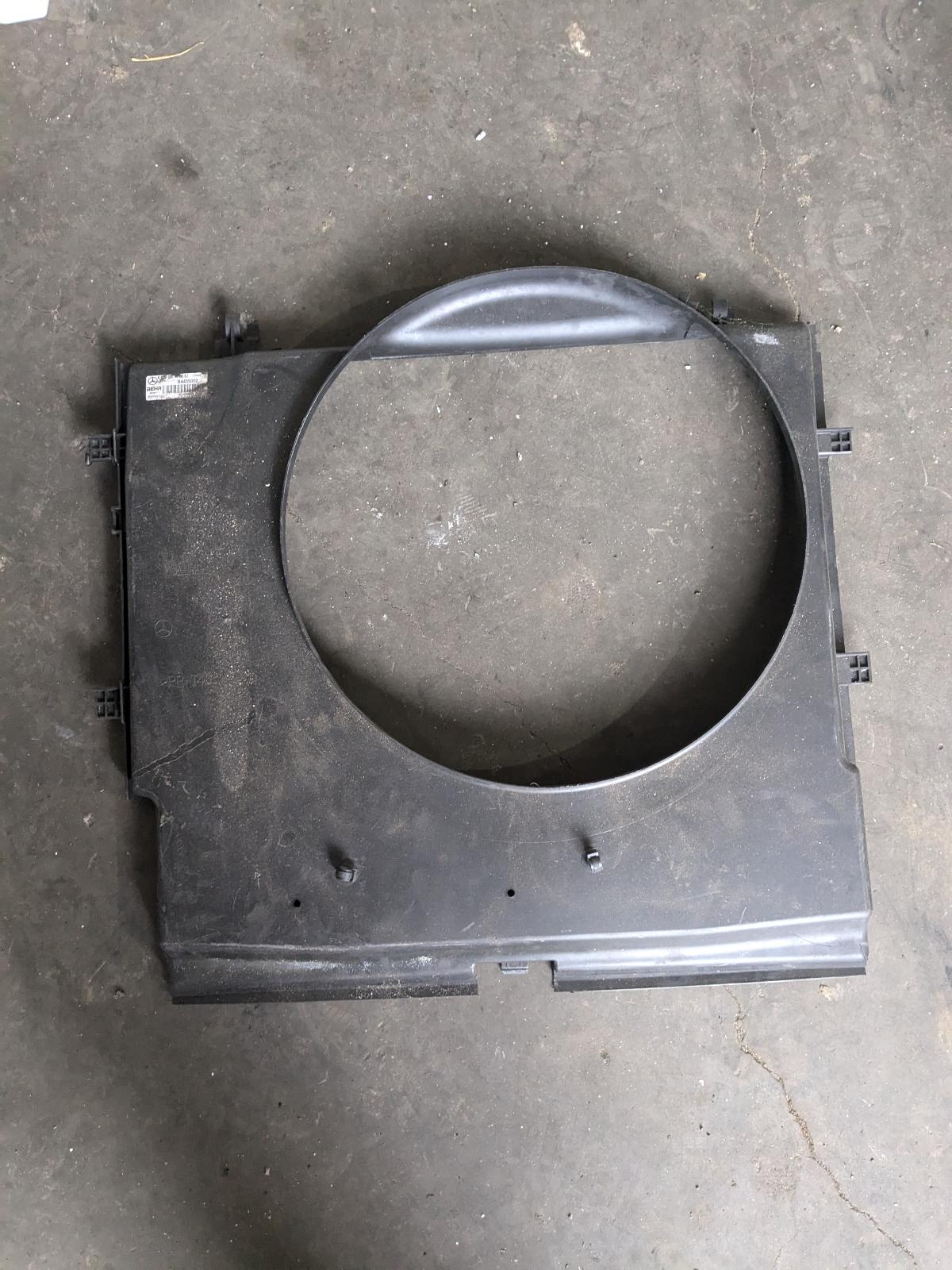 2010 Mercedes Vito Fan Shroud View Auto part Fan Shroud Mercedes Vito 2010