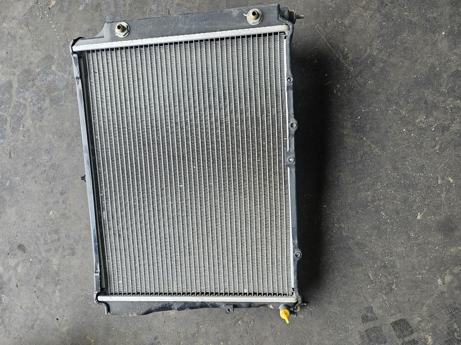 View Auto part Radiator Mitsubishi L300 2007