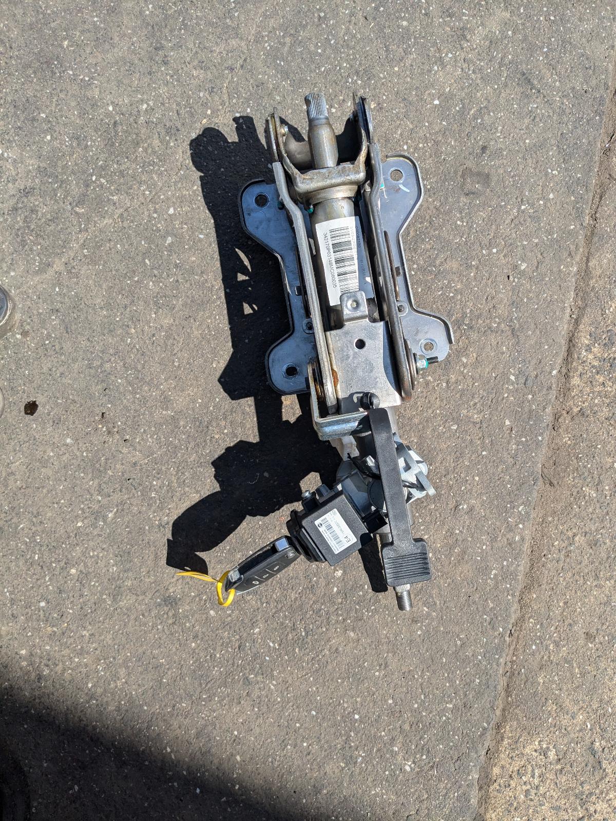 View Auto part Ignition W/ Key Ldv Deliver 9 2022