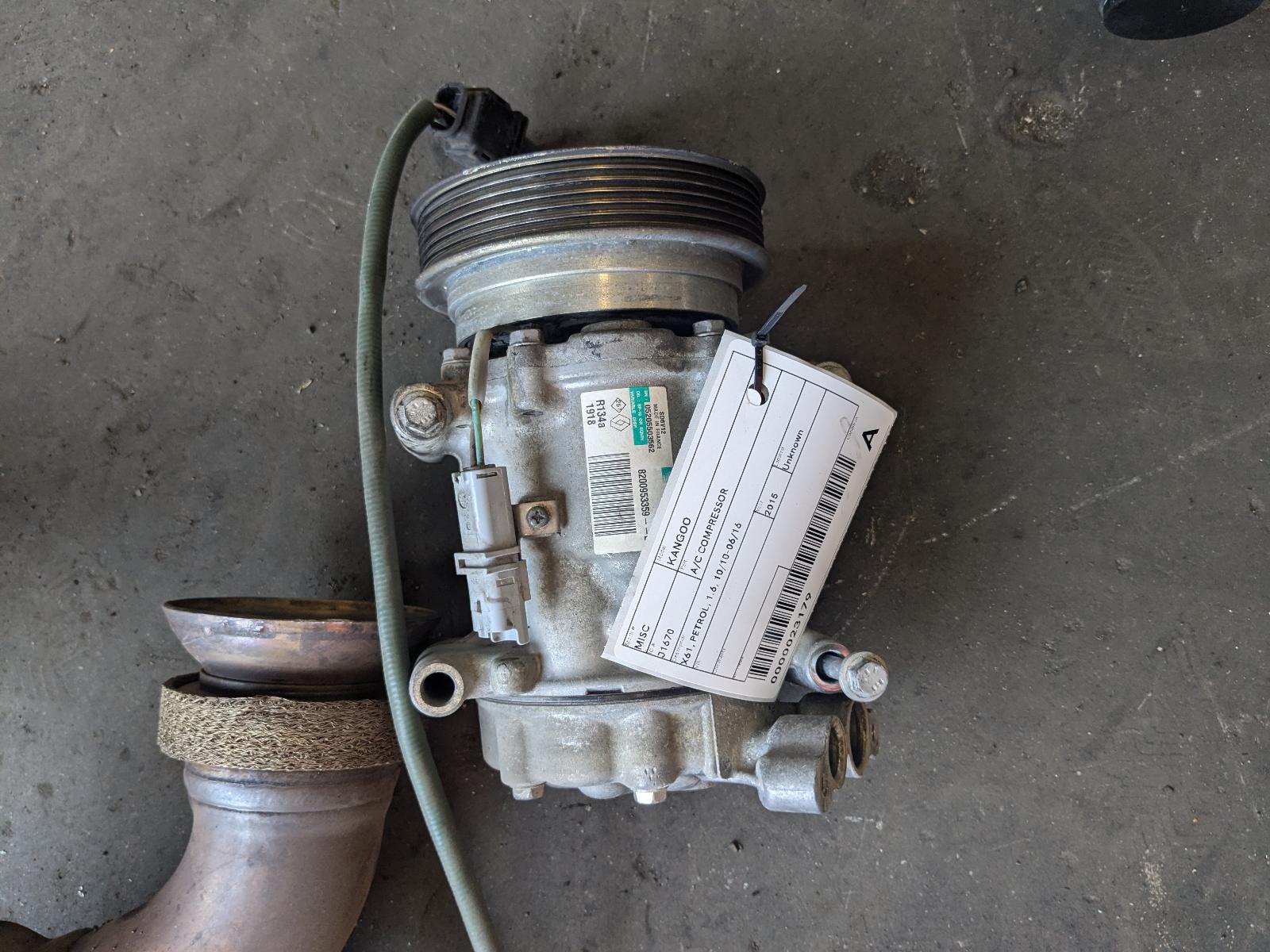View Auto part A/C Compressor Renault Kangoo 2015